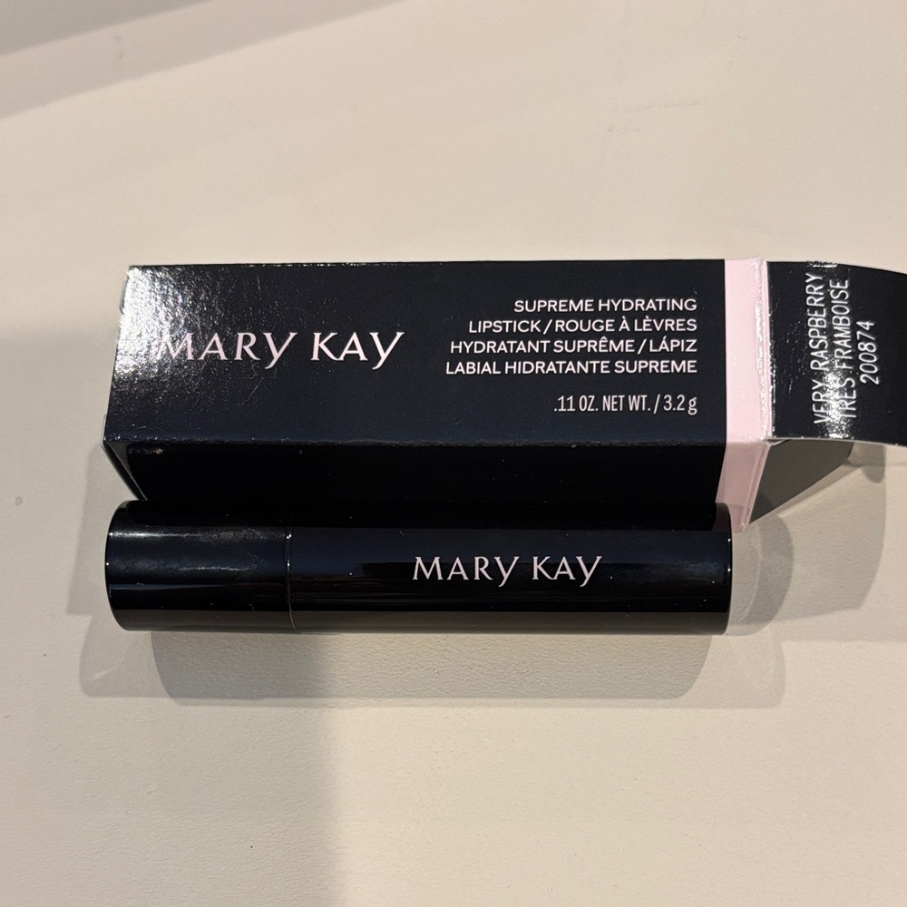 Mary Kay Supreme Hydrating Lipstick - Raspberry